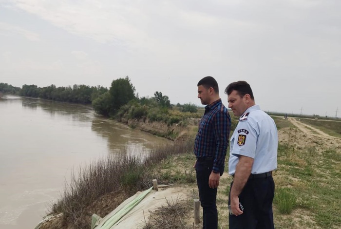 Prefectul și șeful ISU „Dunărea” Brăila au verificat starea digului de la Corbu&nbsp;Vechi