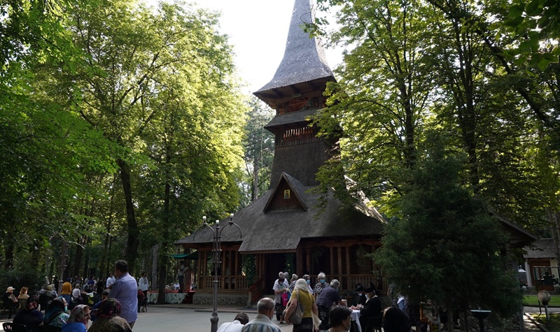 Arhiepiscopul Casian a fost prezent la hramul Mânăstirii „Sf. Pantelimon” din staţiunea&nbsp;Lacu-Sărat
