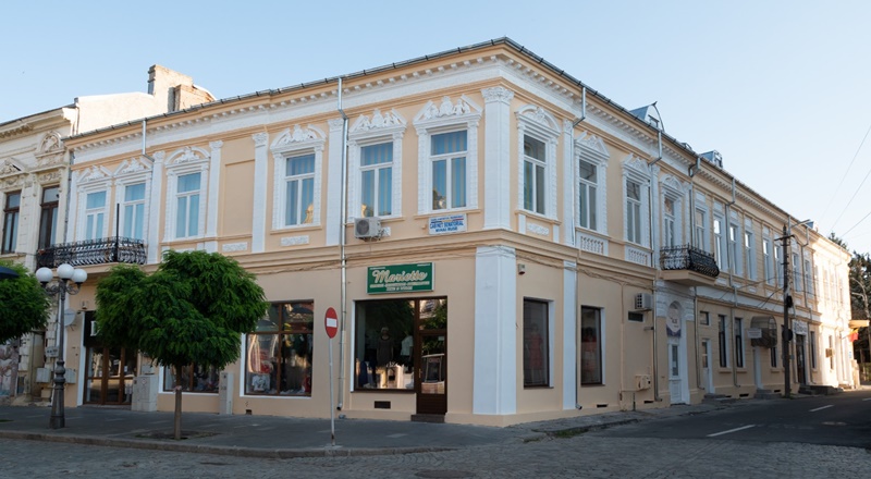 Reabilitarea clădirilor vechi din Centrul Istoric continuă, dând Brăilei o nouă&nbsp;imagine!