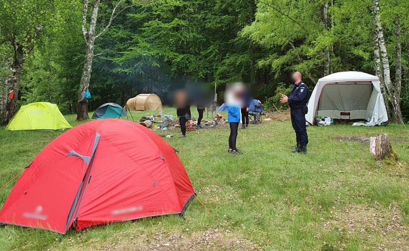 Picnicul, în zone neamenajate, sancționat de&nbsp;jandarmi