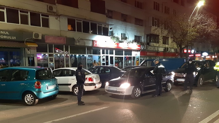 Jandarmii brăileni verifică respectarea interdicției de circulație a persoanelor în intervalul orar&nbsp;23:00-05:00