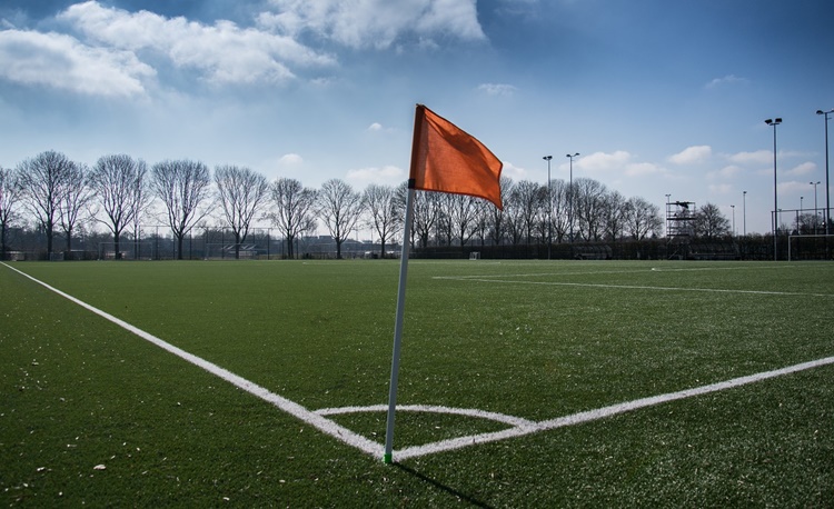 Consilierii județeni susțin construirea de noi terenuri de sport în mediul&nbsp;rural