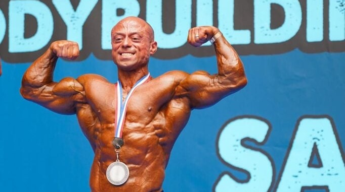 Brăileanul Emil Giurgiu a cucerit argintul la Campionatele Europene de Culturism și Fitness 2021, din&nbsp;Spania