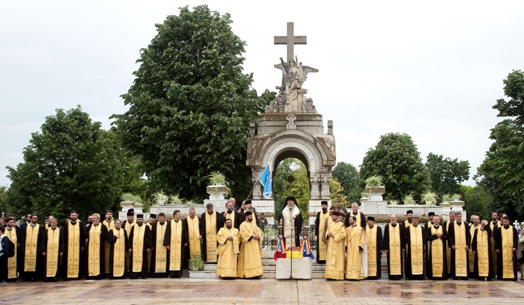 Ziua Eroilor cinstită în Arhiepiscopia Dunării de&nbsp;Jos