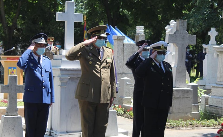 Omagiu adus eroilor neamului de comanda Inspectoratului de Jandarmi Județean&nbsp;Brăila