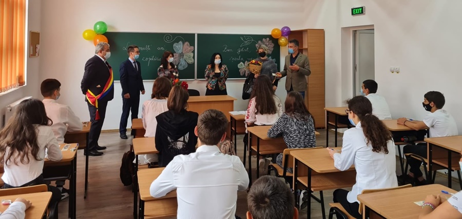Primar Dumitru Panțuru: „De ziua copilului, cel mai frumos cadou pe care am putut să îl oferim elevilor din comunitate, o școală nouă, modernă,&nbsp;europeană!”