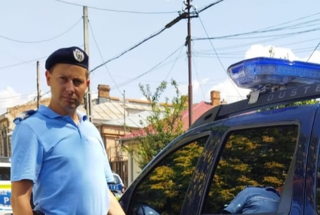 Hoț imobilizat de un jandarm, după ce individul fugise cu geanta unei&nbsp;femei