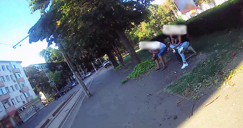 Coji de semințe și gunoaie aruncate pe domeniul public, subiectele unor amenzi date de polițiștii locali&nbsp;brăileni