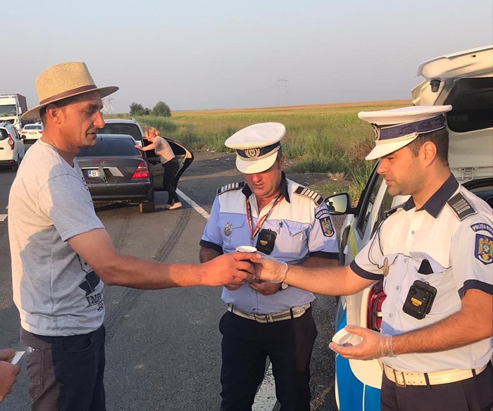 Conducători auto „trași pe dreapta” pentru o cafea oferită de polițiștii&nbsp;brăileni