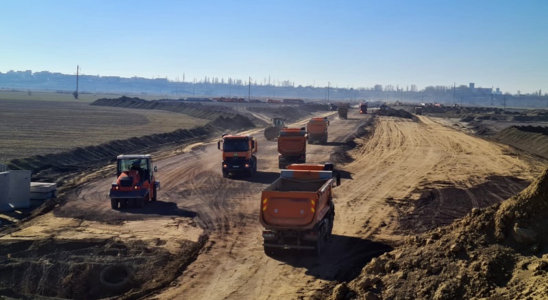 „Se lucrează în foc continuu pe șantierul Drumului expres Brăila –&nbsp;Galați!”