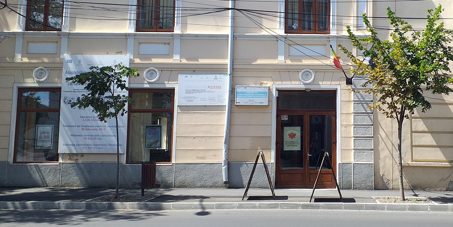 În intervalul martie-aprilie 2022, în incinta Galeriei „Violon d’Ingres”, brăilenii pot vizita expoziția de pictură a elevei Dan Ana&nbsp;Maria