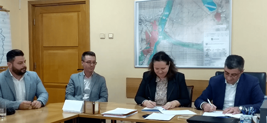 A fost semnat contractul de finanțare cu 4 milioane de euro, din fonduri europene, pentru creșterea performanței energetice a unor construcții din cadrul Spitalului Județean de Urgență&nbsp;Brăila