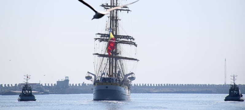 Voiaj dinamic și plin de experiențe pentru elevii militari aflați la bordul navei-școală&nbsp;„Mircea”