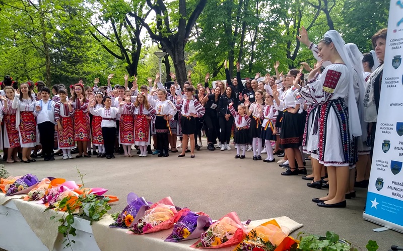 Ziua Națională a Tineretului | Prefectul Iulian Timofei: “Dragi tineri, vă încurajez să aveți încredere în forțele proprii şi în potențialul cu care sunteți înzestrați”