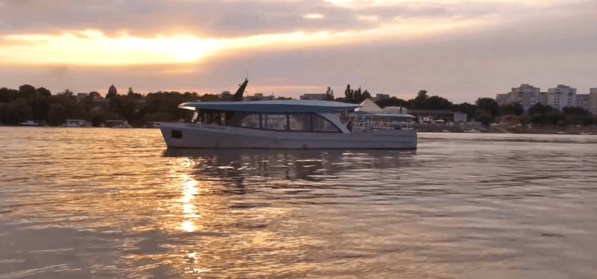 Se reiau cursele de agrement pe fluviul Dunărea cu navele de pasageri „Lacu Sărat” și „Chira&nbsp;Chiralina”