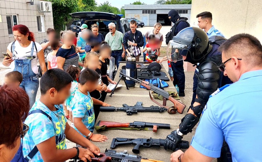 Porți deschise la Inspectoratul de Jandarmi Județean Brăila, de Ziua Jandarmeriei&nbsp;Rurale