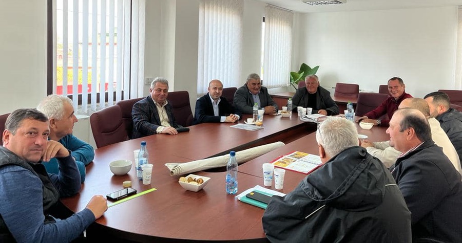 Secretarul de stat Sorin Moise, după întâlnirea cu fermierii din Chiscani: „Am convingerea că prin dialog direct și deschis cu cei care lucrează pământul vom identifica cele mai bune soluții pentru agricultura&nbsp;românească!„