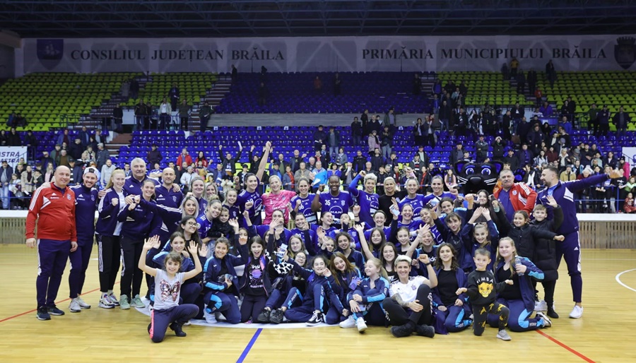 Victorie pentru HC Dunărea Brăila în meciul cu CS Dacia Mioveni 2012 | Larissa Araujo: “Ştiam că Mioveni va veni la Brăila puternică, însă noi am câştigt trei puncte foarte importante pentru&nbsp;noi”