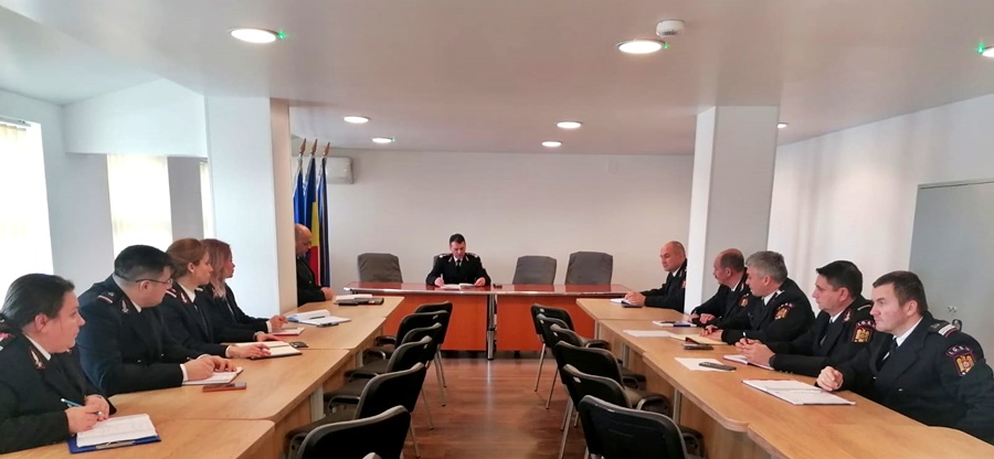 ISU “Dunărea” Brăila, mereu la datorie! | Inspectorul șef, colonel Ion Cristian, a raportat pentru anul trecut, 7437 acţiuni de răspuns în urma producerii situaţiilor de urgenţă | În 2022, pompierii au intervenit la stingerea a 281&nbsp;incendii