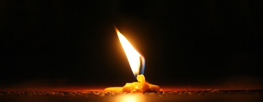 Incendiu la o locuință din Municipiul Brăila | Cauza probabilă, o lumânare sau candelă aprinsă, lăsată&nbsp;nesupravegheată