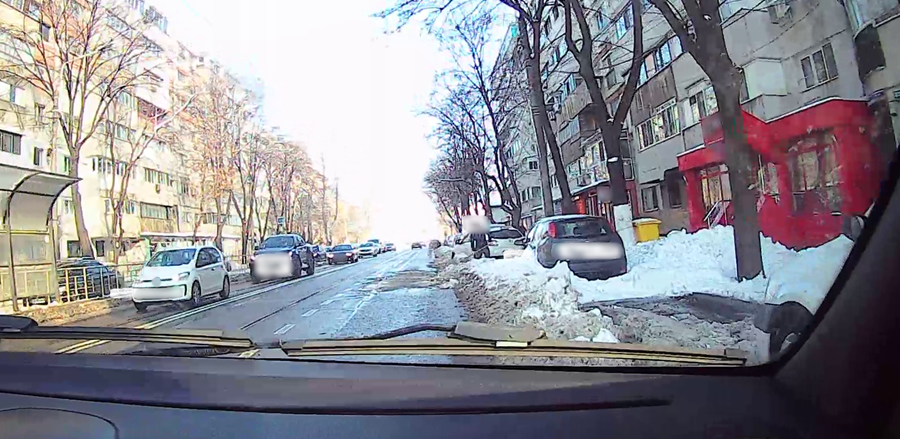 Brăileni somați de polițiștii locali pentru nedegajarea căilor de acces în imobile și pe trotuare, în dreptul locuințelor sau spațiilor&nbsp;comerciale