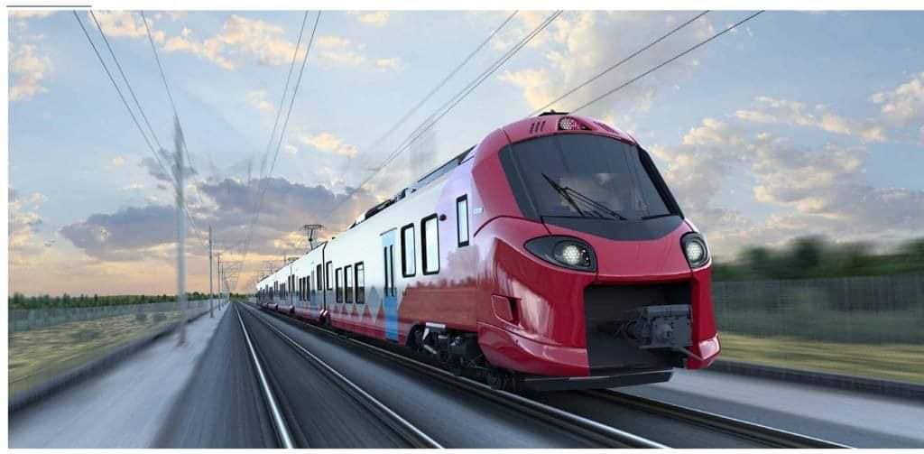 Primul tren electric, contractat de România, a intrat în producție în Polonia și urmează să intre în țară în iulie, la Centrul de Testări Feroviare de la&nbsp;Făurei