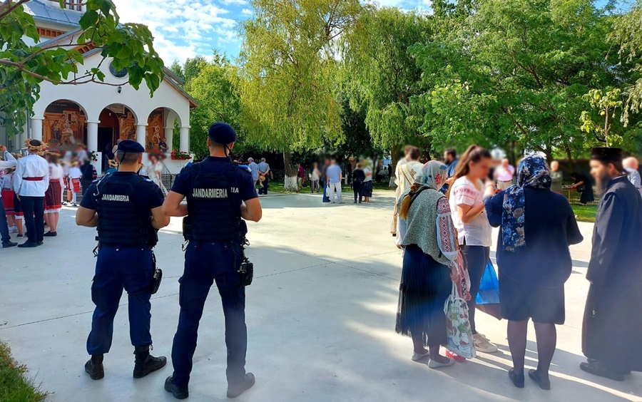 Jandarmii brăileni în misiune la hramul Mănăstirii Măxineni și Ziua Comunei&nbsp;Măxineni