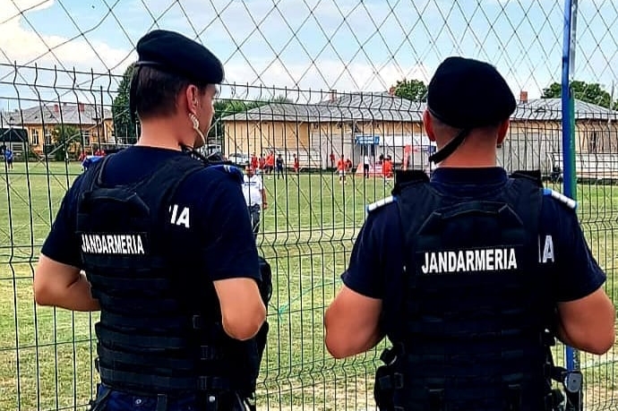 Ordinea publică asigurată de jandarmi la mai multe evenimente sportive din acest&nbsp;weekend