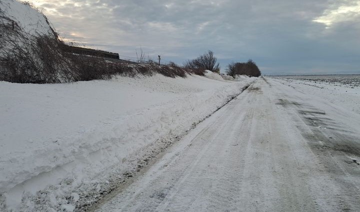Drumurile naționale au fost redate circulației în toată țara! Drumarii au învins&nbsp;viscolul!