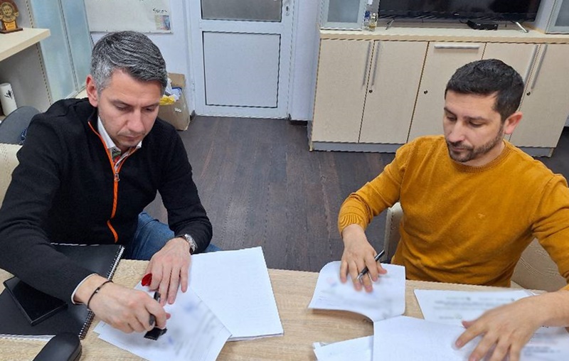 A fost semnat contractul de execuție pentru lucrarea de înființare canalizare în satele Corbu Nou, Măxineni și&nbsp;Latinu