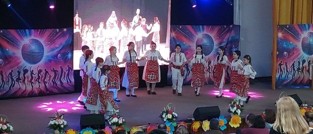Formația de dansuri populare “Jocul mic brăilean” a obținut Premiul I la Festivalul-concurs regional “Euro&nbsp;Dance”