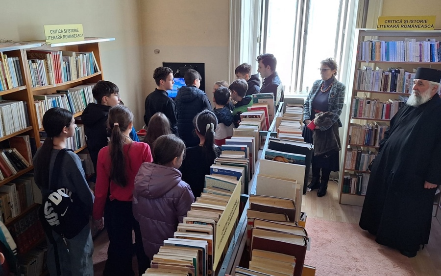 Activitate comună a Parohiei “Sf. Arhangheli” Brăila și Biblioteca Județeană “Panait&nbsp;Istrati”