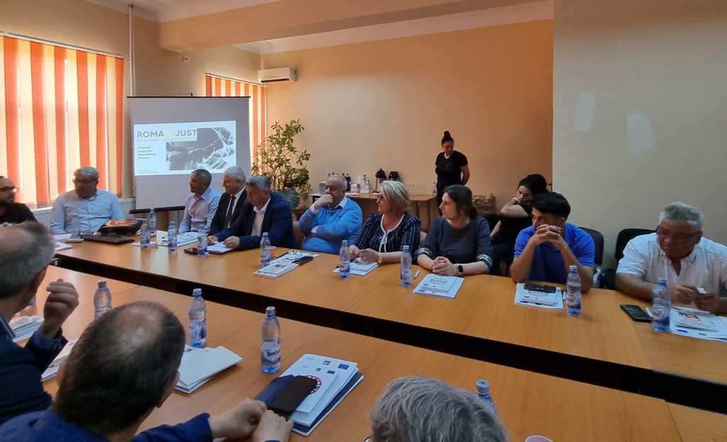 Un pas istoric pentru comunitatea romă din Făurei | Conferință dedicată educației și protecției sociale ca drepturi fundamentale pentru copiii&nbsp;romi