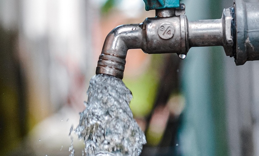 Se va întrerupe furnizarea apei potabile în mai multe zone din Municipiul Brăila. Citește&nbsp;unde!