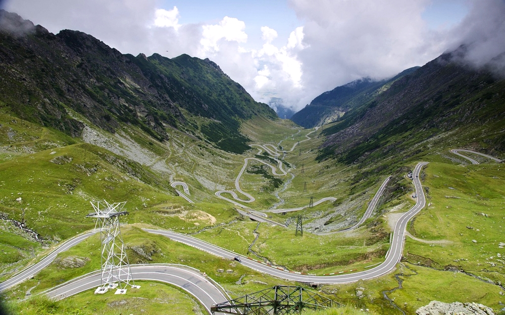 51 de ani de la inaugararea oficială a celui mai spectaculos drum românesc, Transfăgărășanul